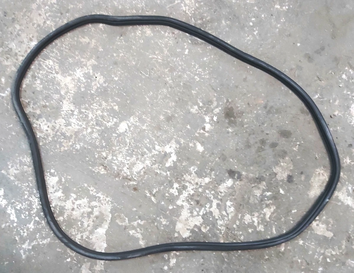 Ущільнювач дверного отвору переднього лівого 5GE867911A Volkswagen E-GOLF