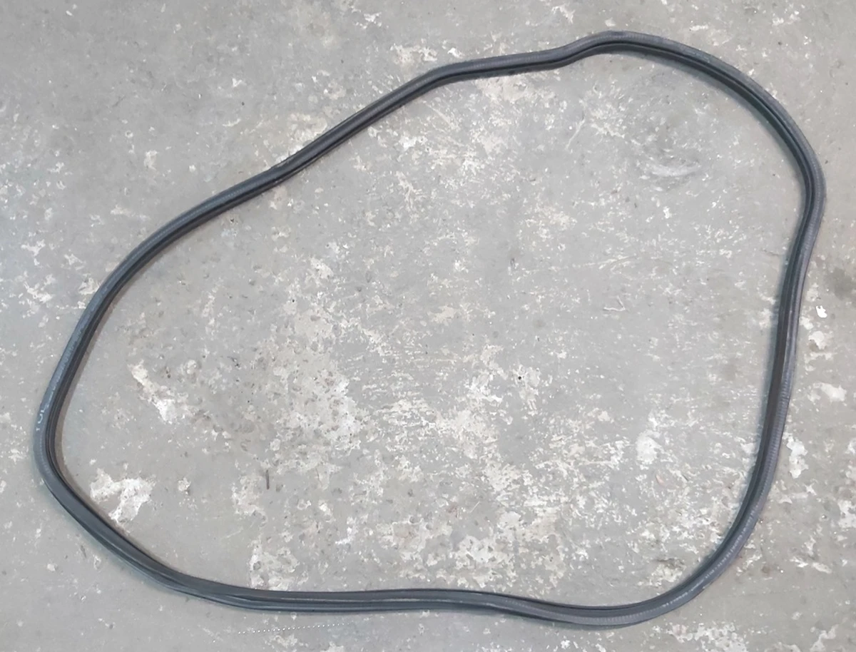 Ущільнювач дверного отвору переднього лівого 5GE867911A Volkswagen E-GOLF