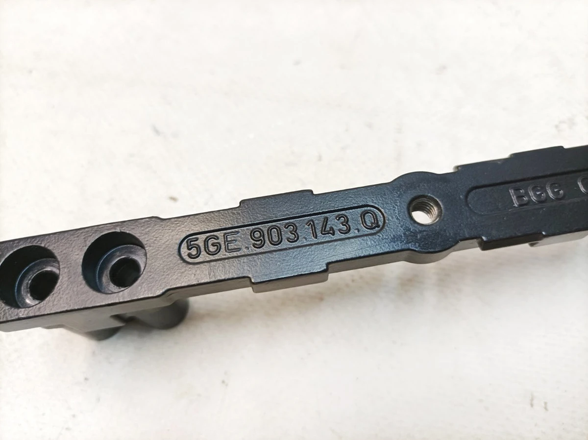 Bracket for high-voltage battery modules Volkswagen E-GOLF 5GE903143Q