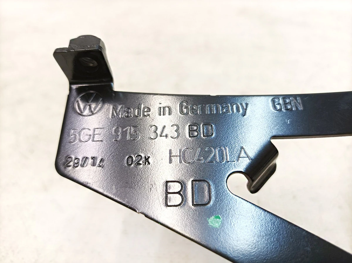 Кронштейн модулів високовольтної АКБ Volkswagen E-GOLF 5GE906269BD