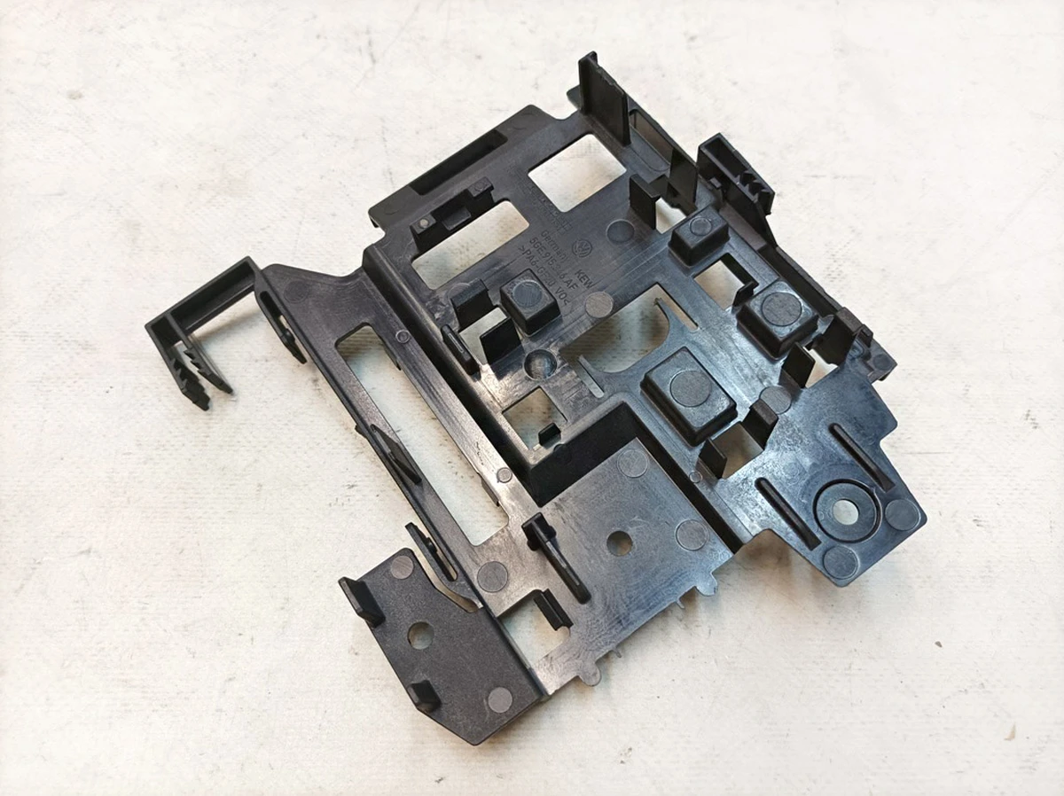 Утримувач високовольтних з'єднувачів Volkswagen E-GOLF 5GE915346AF