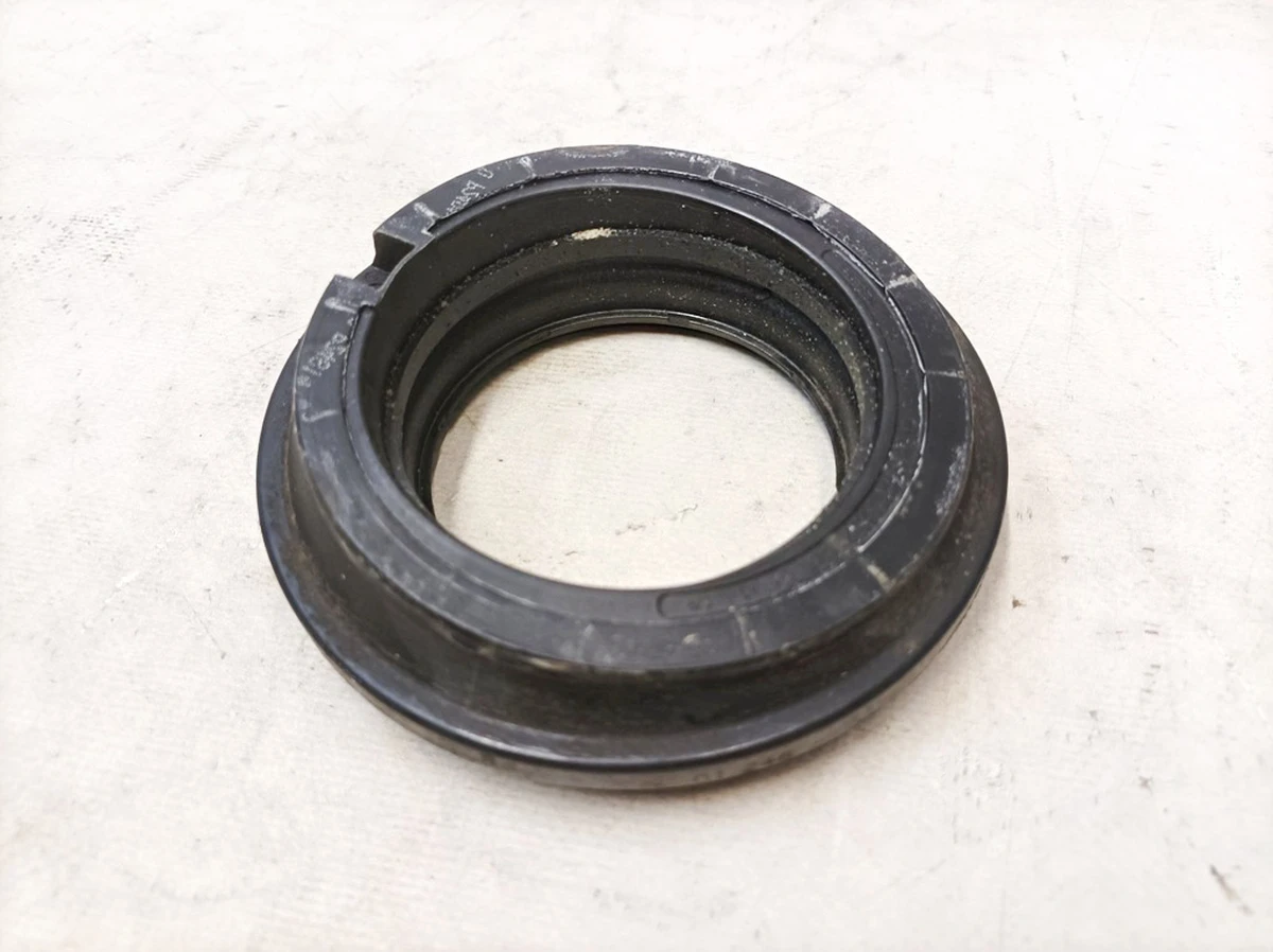 Пружинний упор переднього амортизатора Volkswagen E-GOLF 5Q0412249F