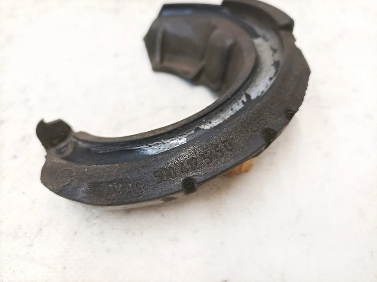 Підтримка нижньої пружини передньої лінії Volkswagen e-Golf 5Q04125455d