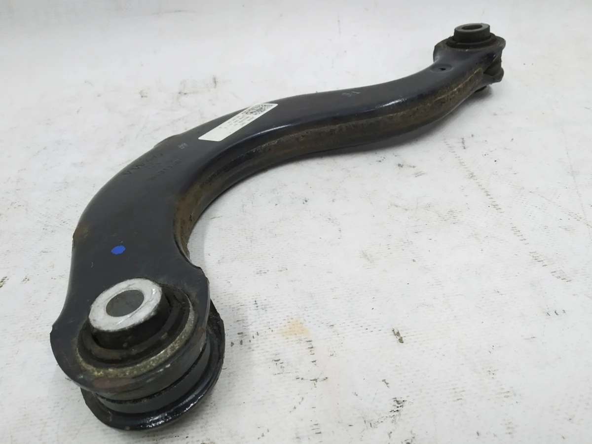 Важіль підвіски поперечний правий лівий в зборі Volkswagen E-GOLF 5Q0505323D