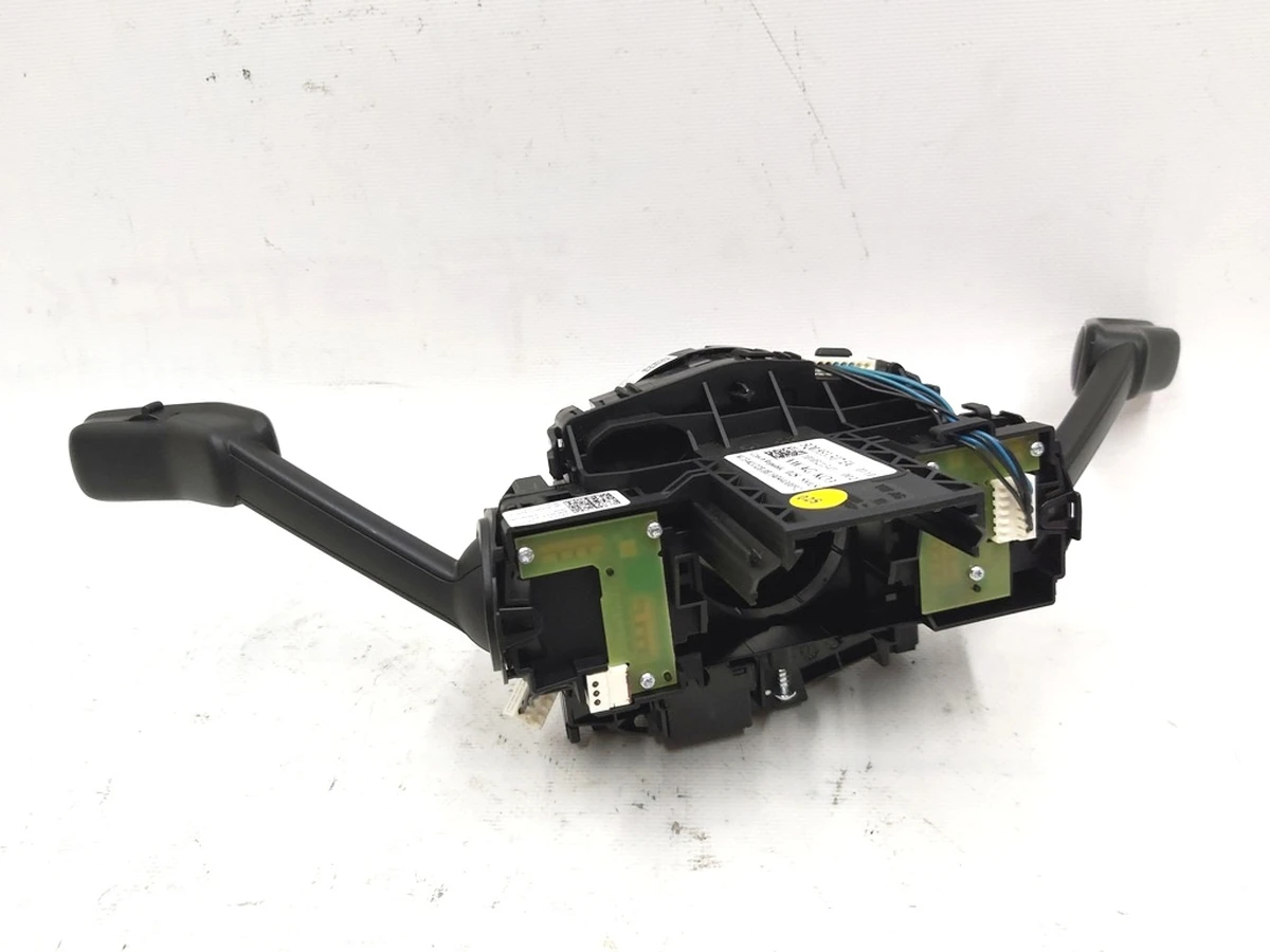 Электронный модуль комбинации подрулевых переключателей в сборе Volkswagen E-GOLF 5Q0953513P