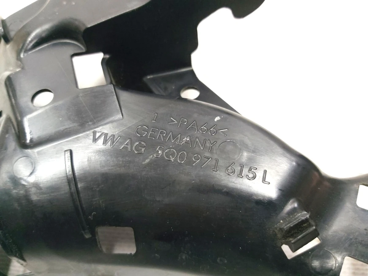 Channel for cable spar left / middle VW E-GOLF 5Q0971615L