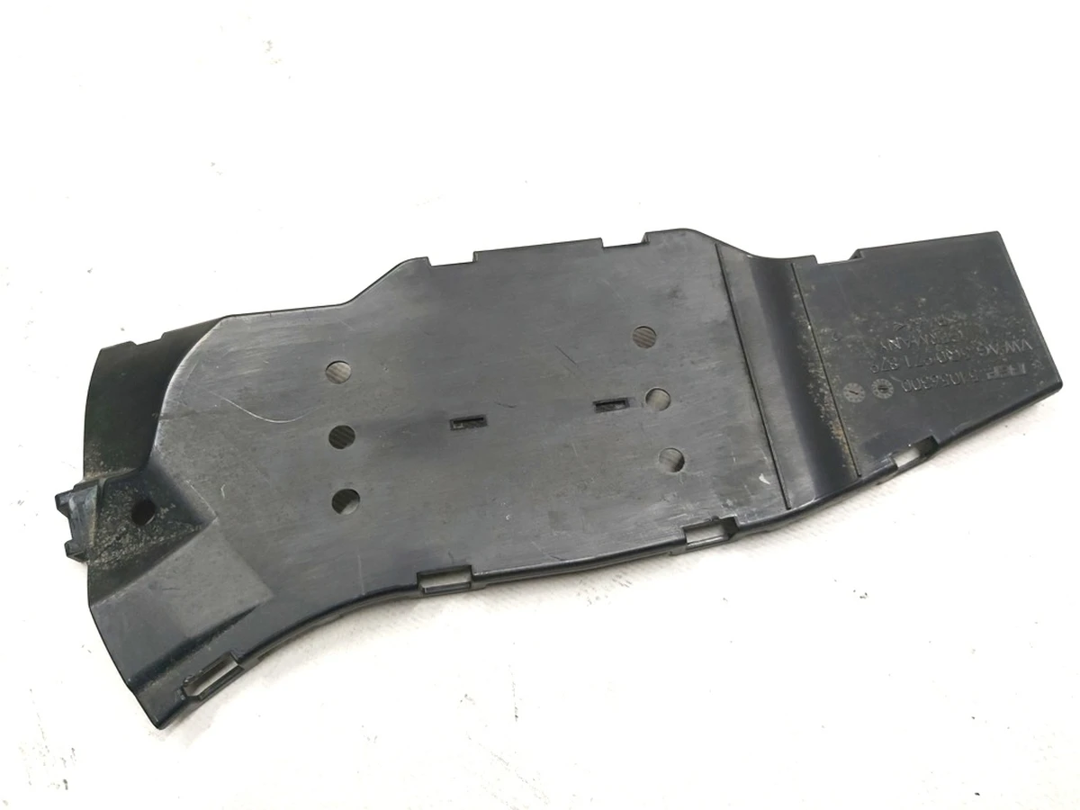 Верхня частина кабельного каналу VW E-GOLF 5Q0971879