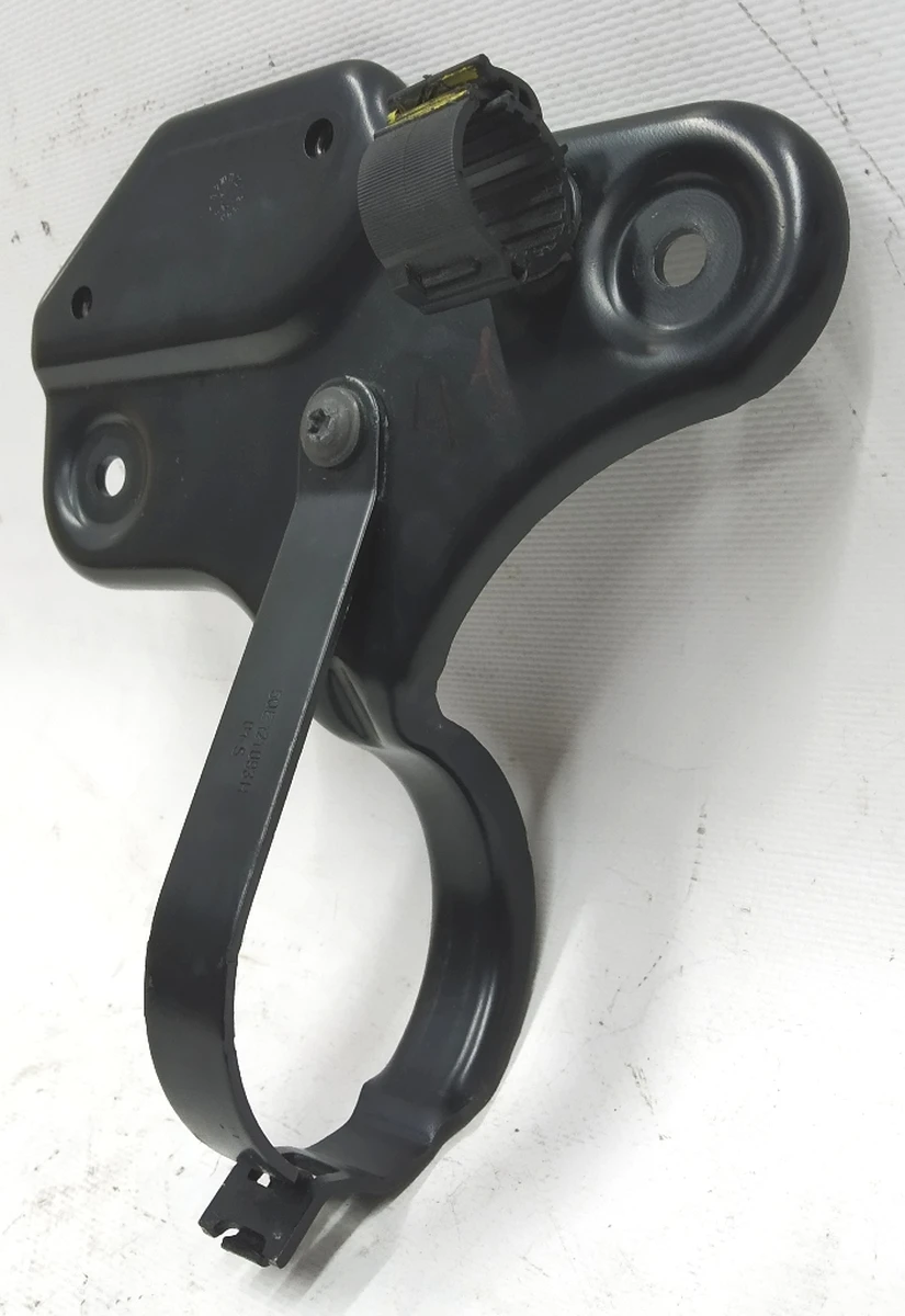 Bracket for fastening the pump and valve of the cooling system, complete with bolts and holder 5QE121093H