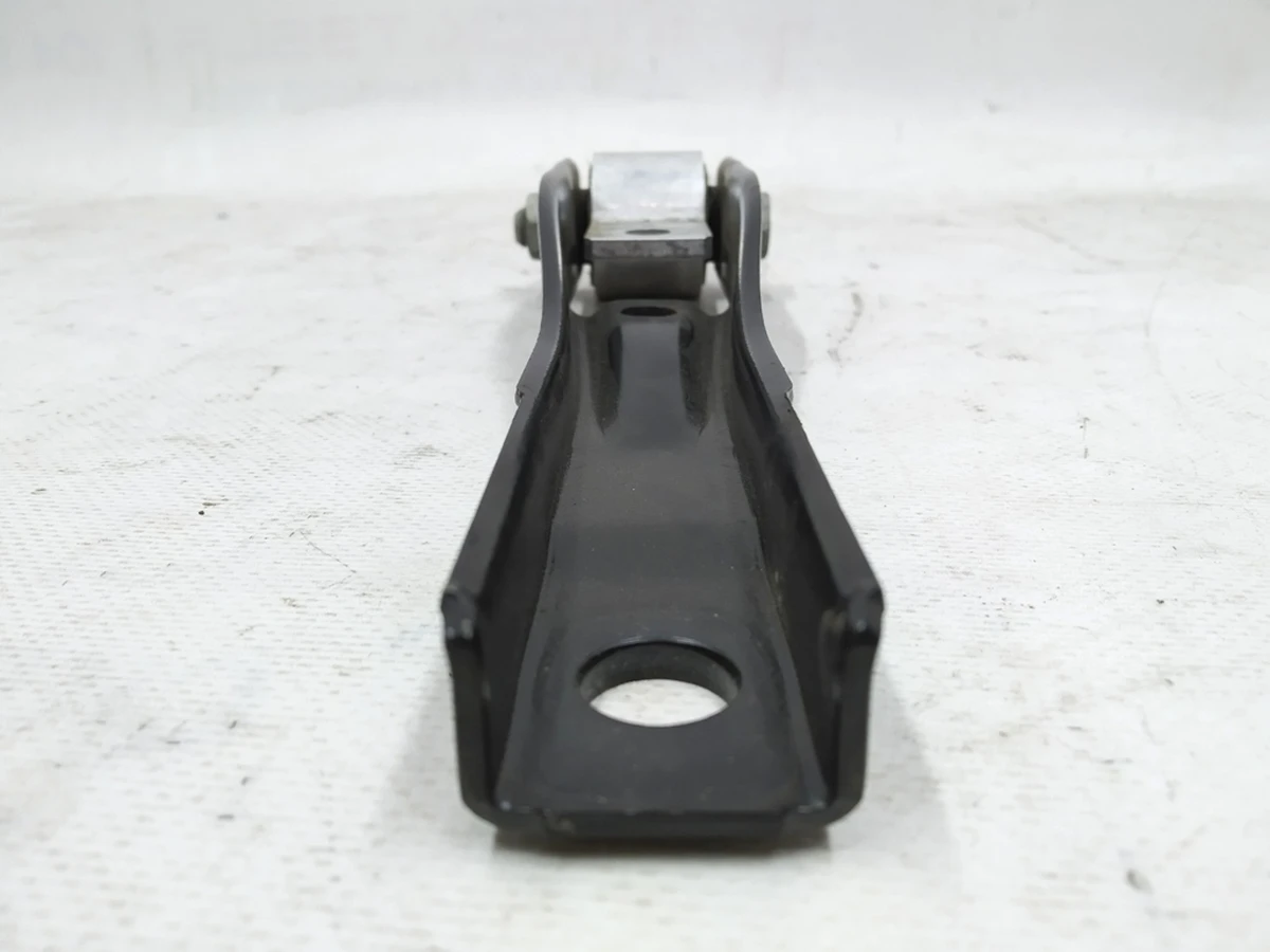 Support bracket for attaching ancillary units Volkswagen E-GOLF 5QE199855E