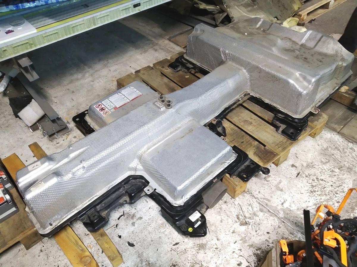 HV battery housing assembly with upper part without modules E-GOLF Volkswagen 5QE804841P