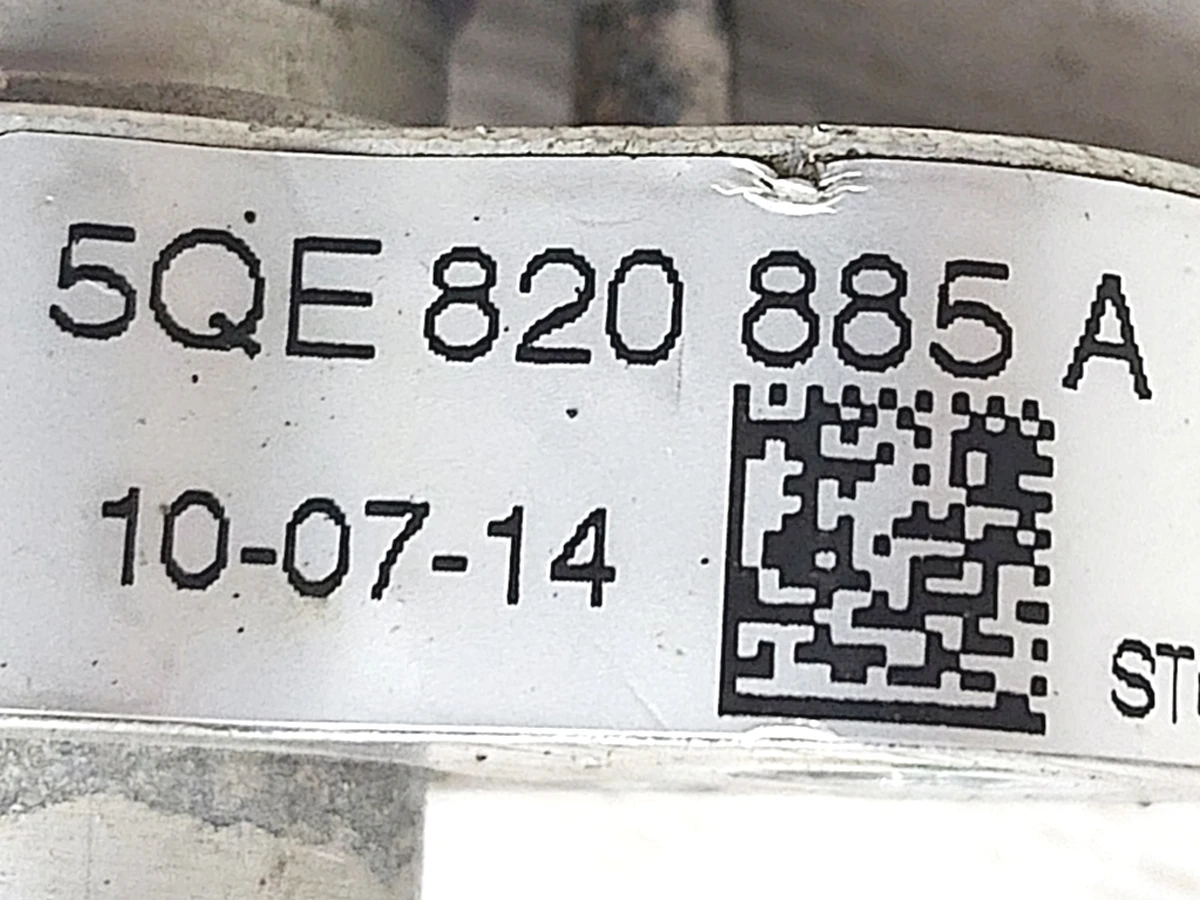 Трубопровід системи кондиціонування в зборі Volkswagen E-GOLF 5QE820885A