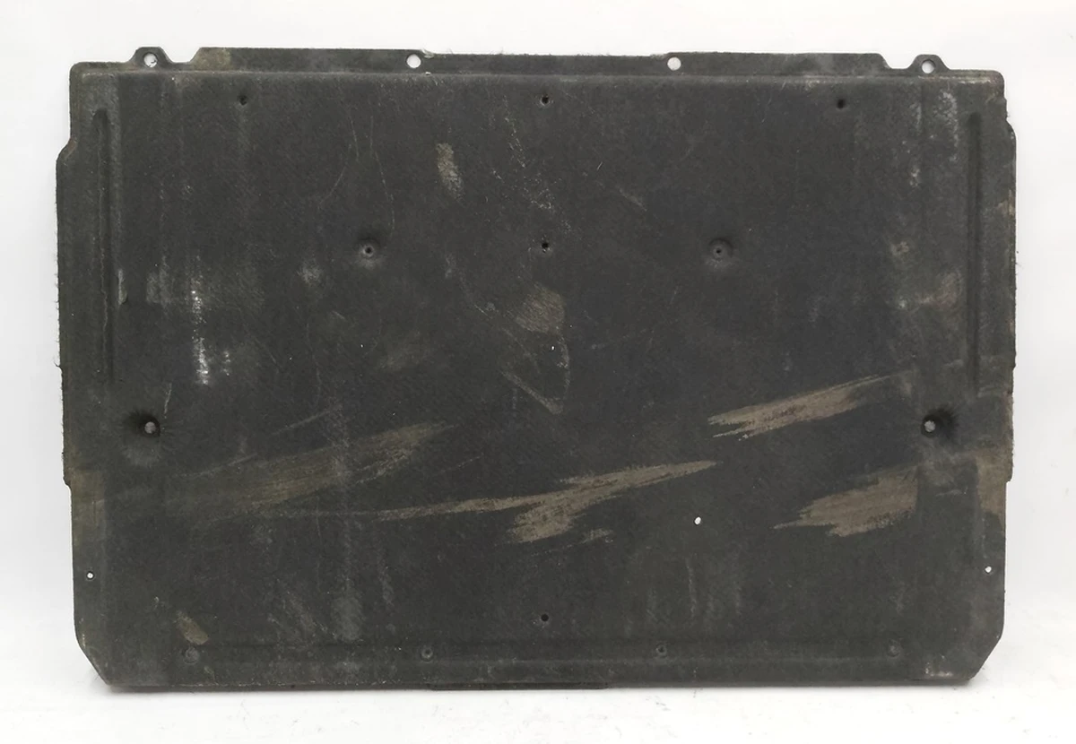 Захист днища батареї (захисний брус ззаду кузова) VW E-GOLF 5QE825218C