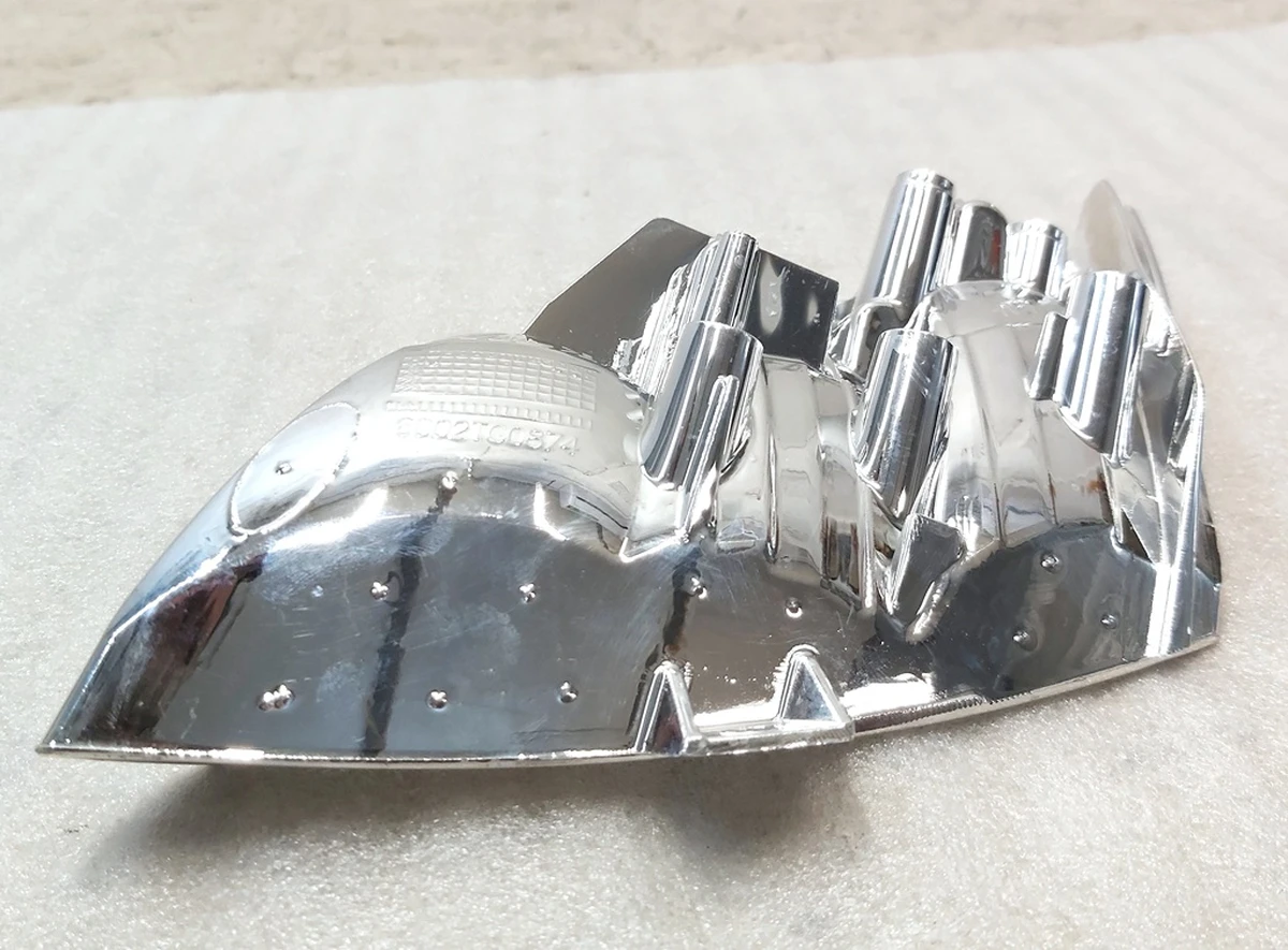 1 Отражатель светодиодной фары главной правой Tesla model 3, model Y 1077372