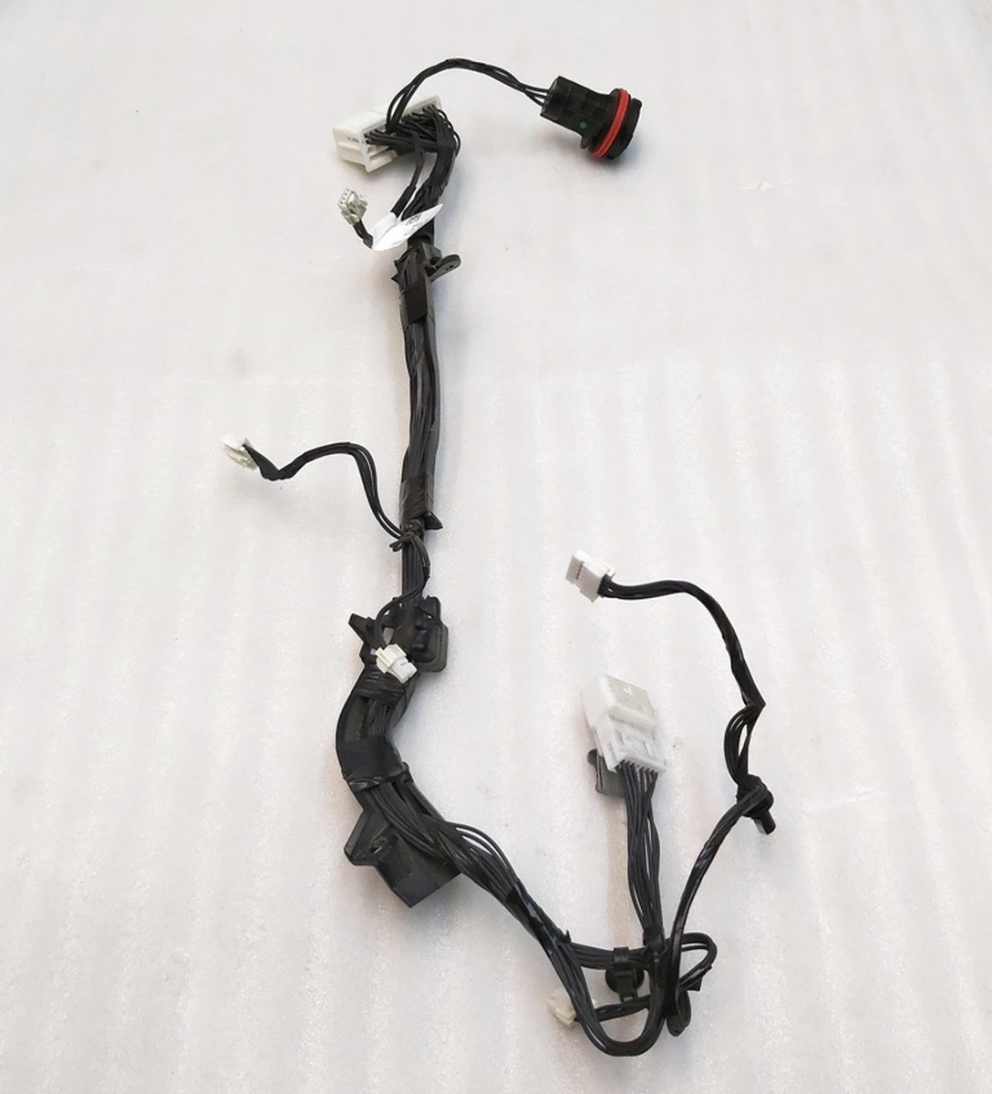 1 Електропроводка фари головної лівої UP LEVEL (USA) Tesla model 3, model Y 1077371