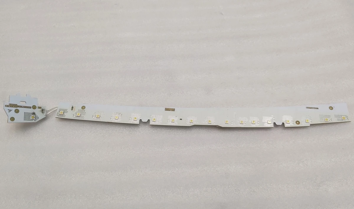 1 Елемент світлодіодний фари головної лівої Tesla model 3, model Y 6002TX0647C1