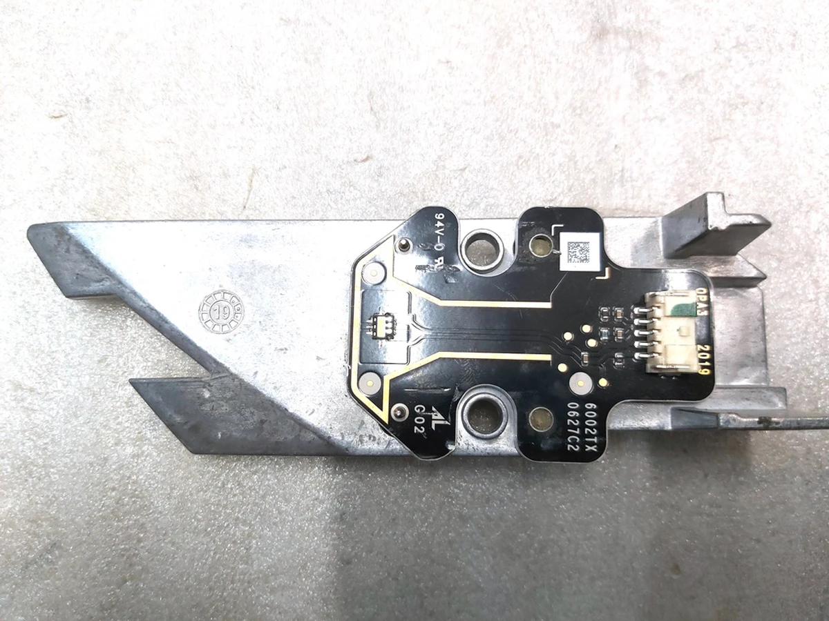 1 Модуль светодиодный фары главной правой 6002TX0627C2 Tesla model 3, model Y 1077372