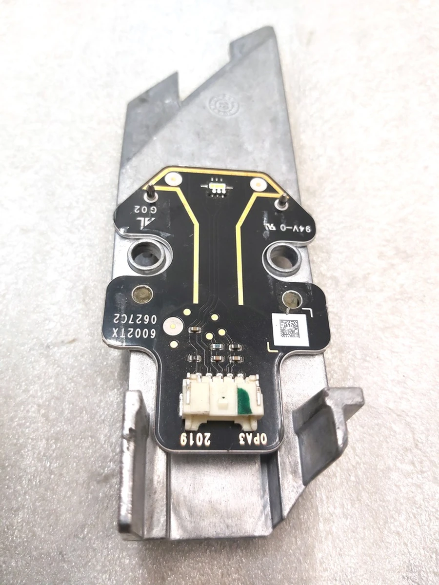 1 Модуль светодиодный фары главной правой 6002TX0627C2 Tesla model 3, model Y 1077372