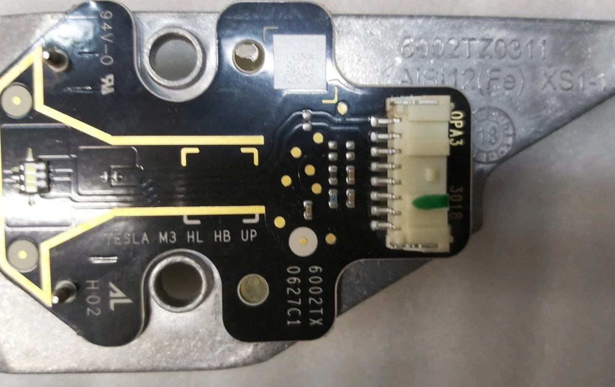 1 Модуль світлодіодний фари головної лівої 6002TX0627C1 Tesla model 3, model Y 1077371