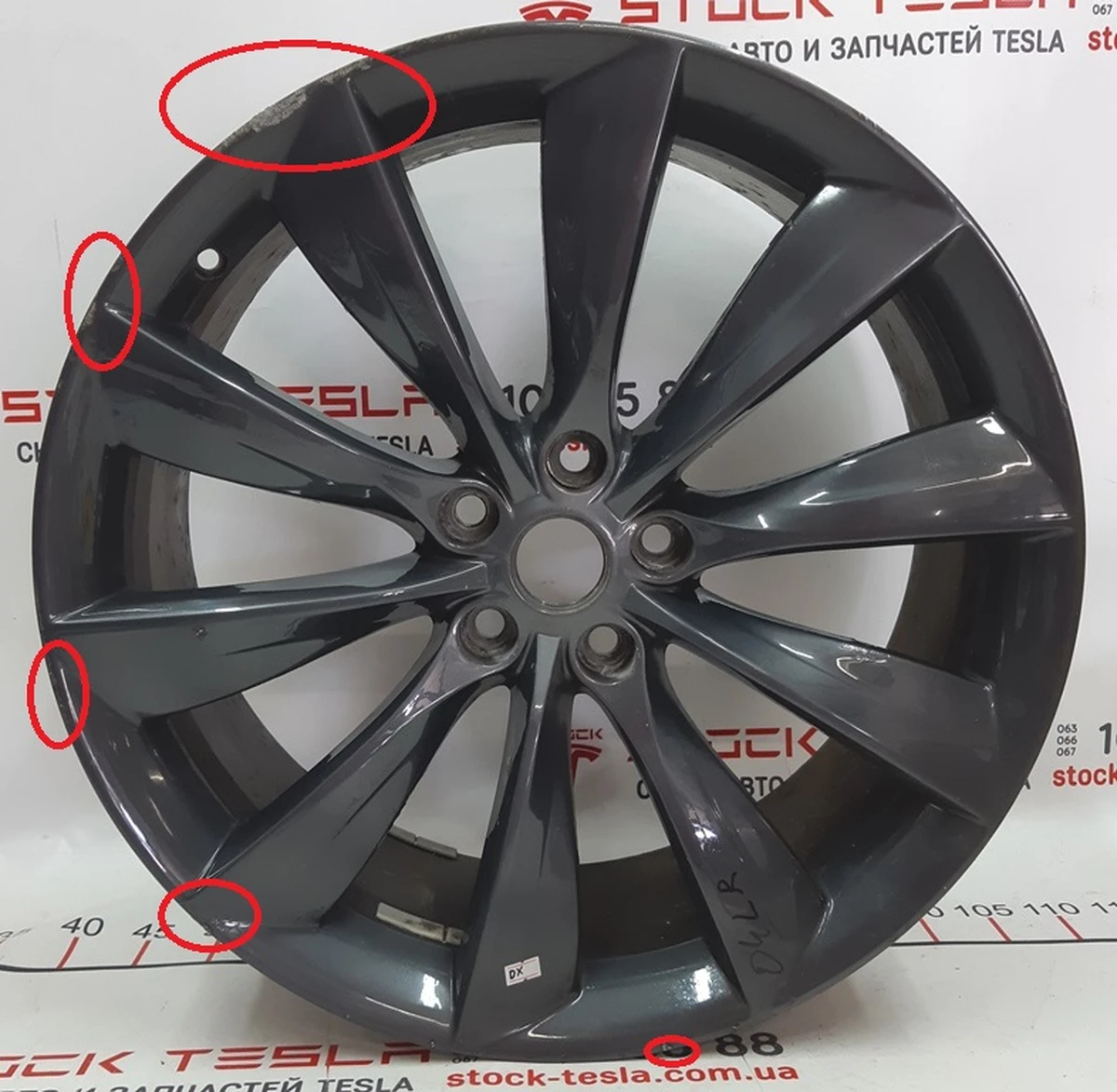 4 Колісний диск GREY TURBINE 21x8.5 J з пошкодженням Tesla model S 1054042-00-B