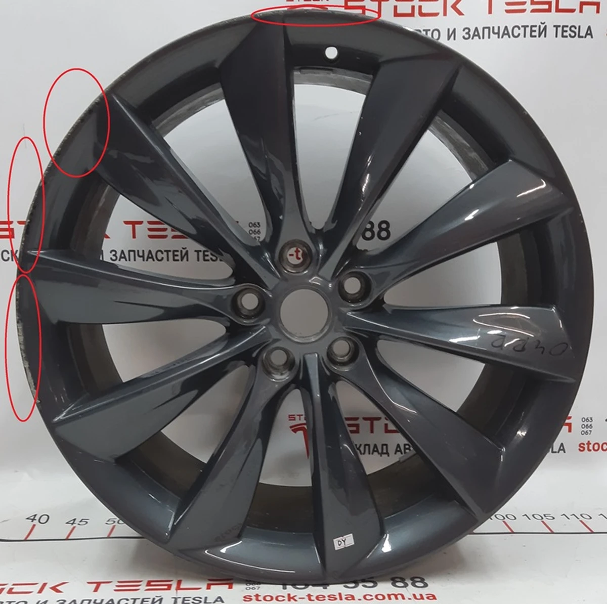 4 Колісний диск GREY TURBINE 21x8.5 J з пошкодженням Tesla model S 1054042-00-B
