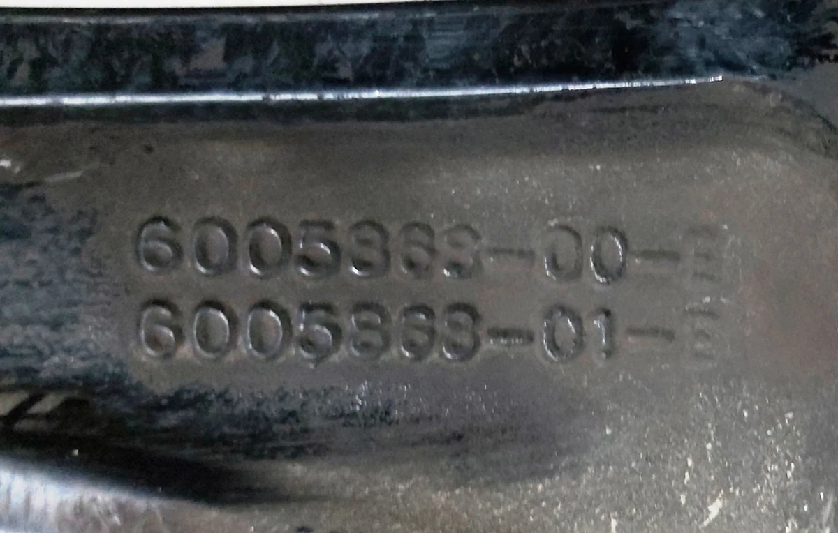 4 Диск колёсный BLACK TURBINE 21x8.5 J с повреждением Tesla model S, model S REST 1054042-00-B