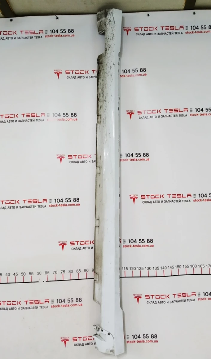 1 Door sill left rocker panel (painted) PBCW Tesla model S REST 6005874-00-J