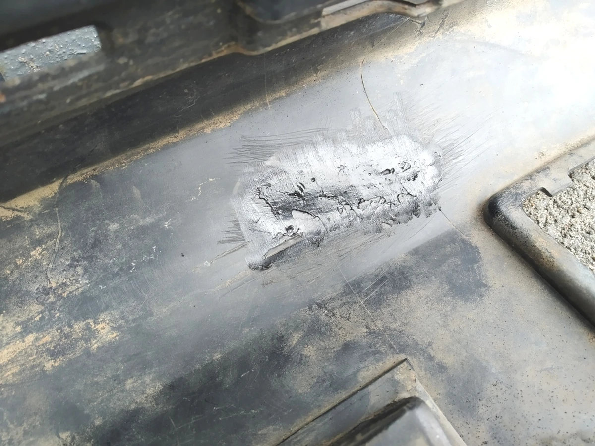 1 Sill trim left rocker panel (painted) PMNG soldered for painting Tesla model S REST 6005874-00-J