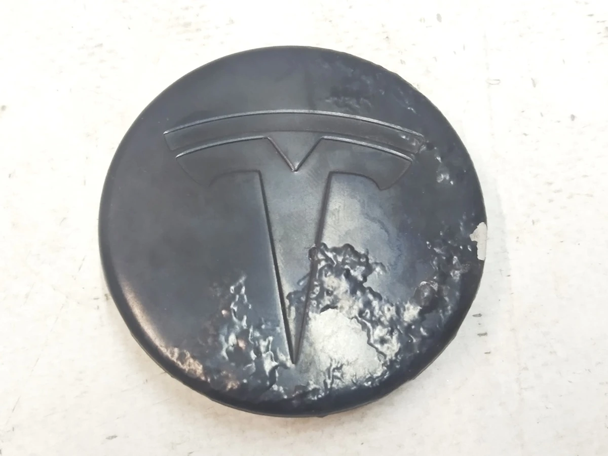9 Колпачок центральный колесного диска черный матовый (повреждение) Tesla Model S, Model S REST, Model X, Model 3, Model Y 6005879-00-A