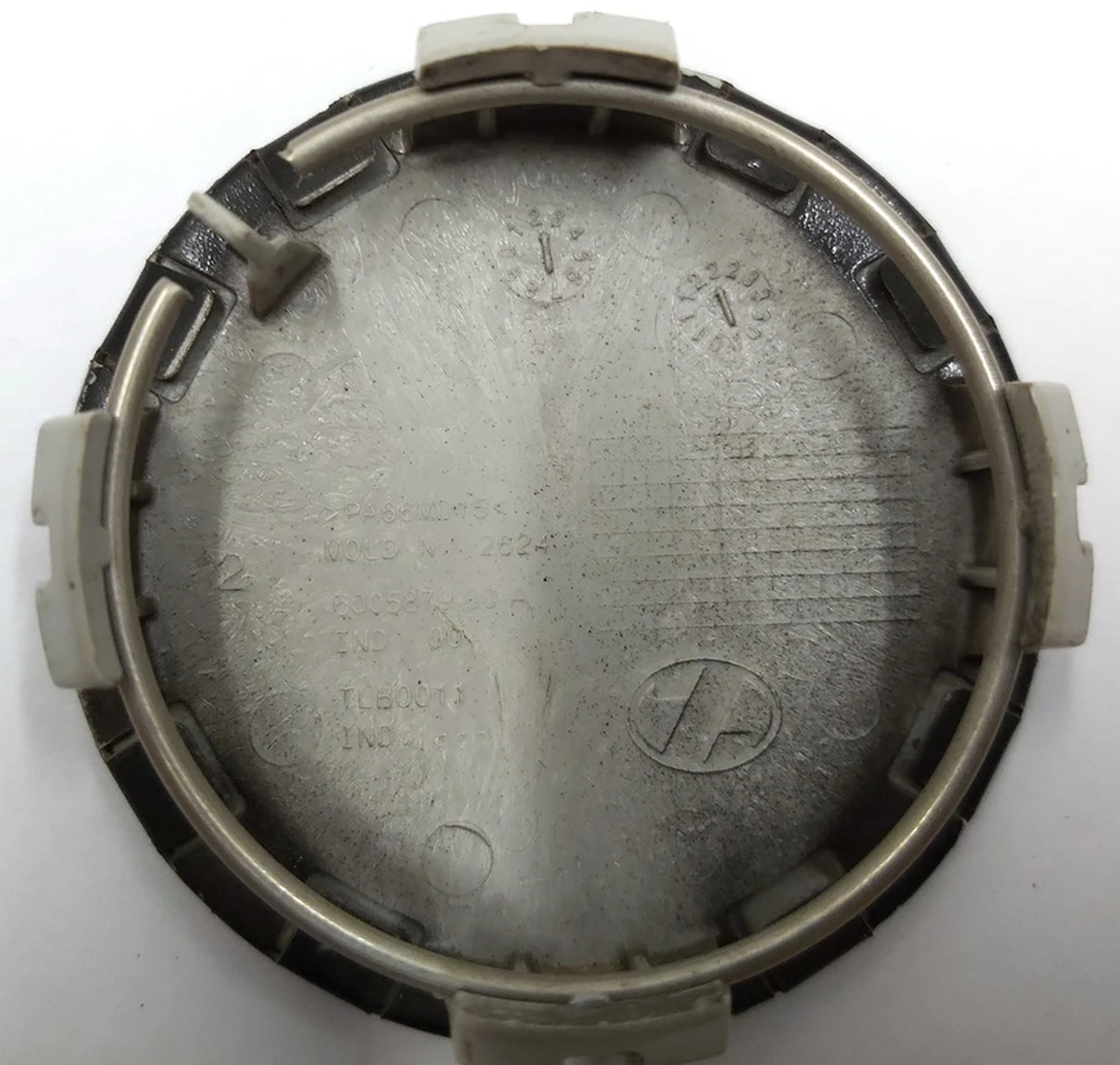 7 WHEEL ORNAMENTATION CENTER CAP Red Black Tesla model S, model S REST, model X, model 3 6005879-00-A