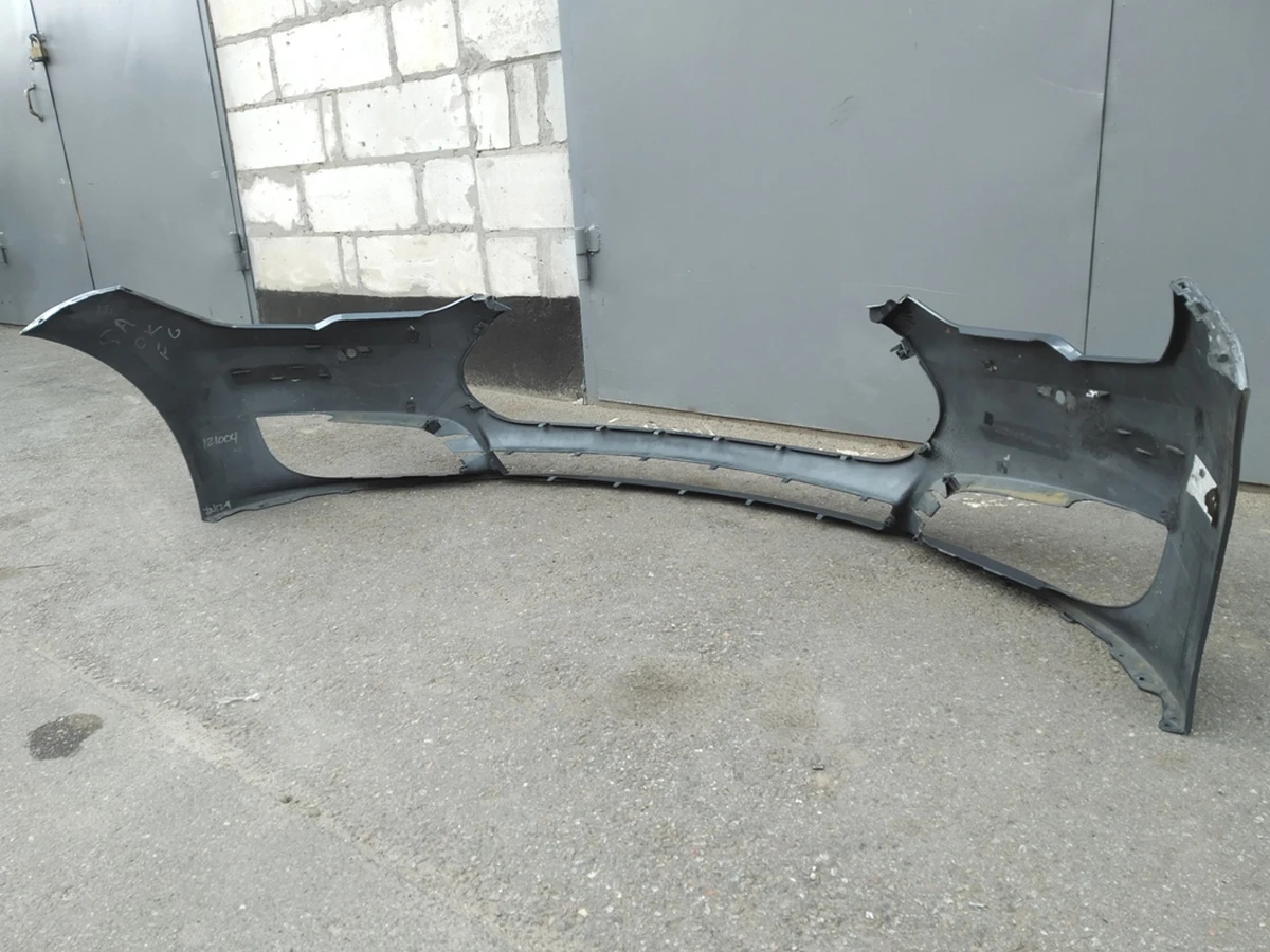 1 Бампер передній під 4 парктроніка PMTG паяний під фарбування Tesla model S 1068759-00-A