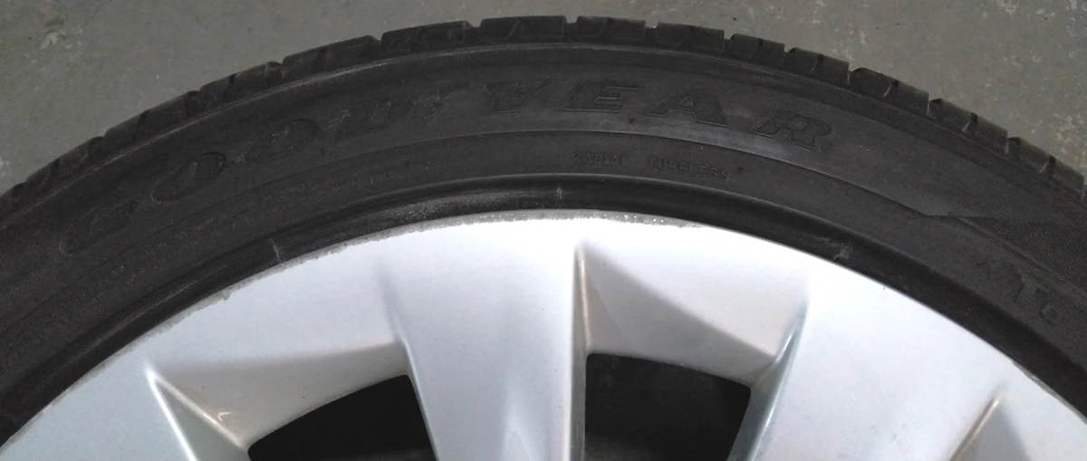 1 Шина 245/45R19 98W A/S GOODYEAR EAGLE TOURING 3,23 мм Tesla S REST 6005890-00-C