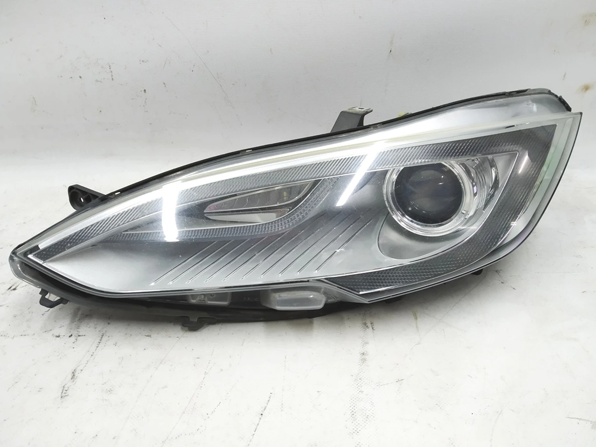 1 Headlight main left (xenon) (USA) Tesla model S 6005906-00-D