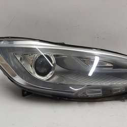 2 Headlight main right (xenon) (USA) non-working Tesla model S 6005907-00-D
