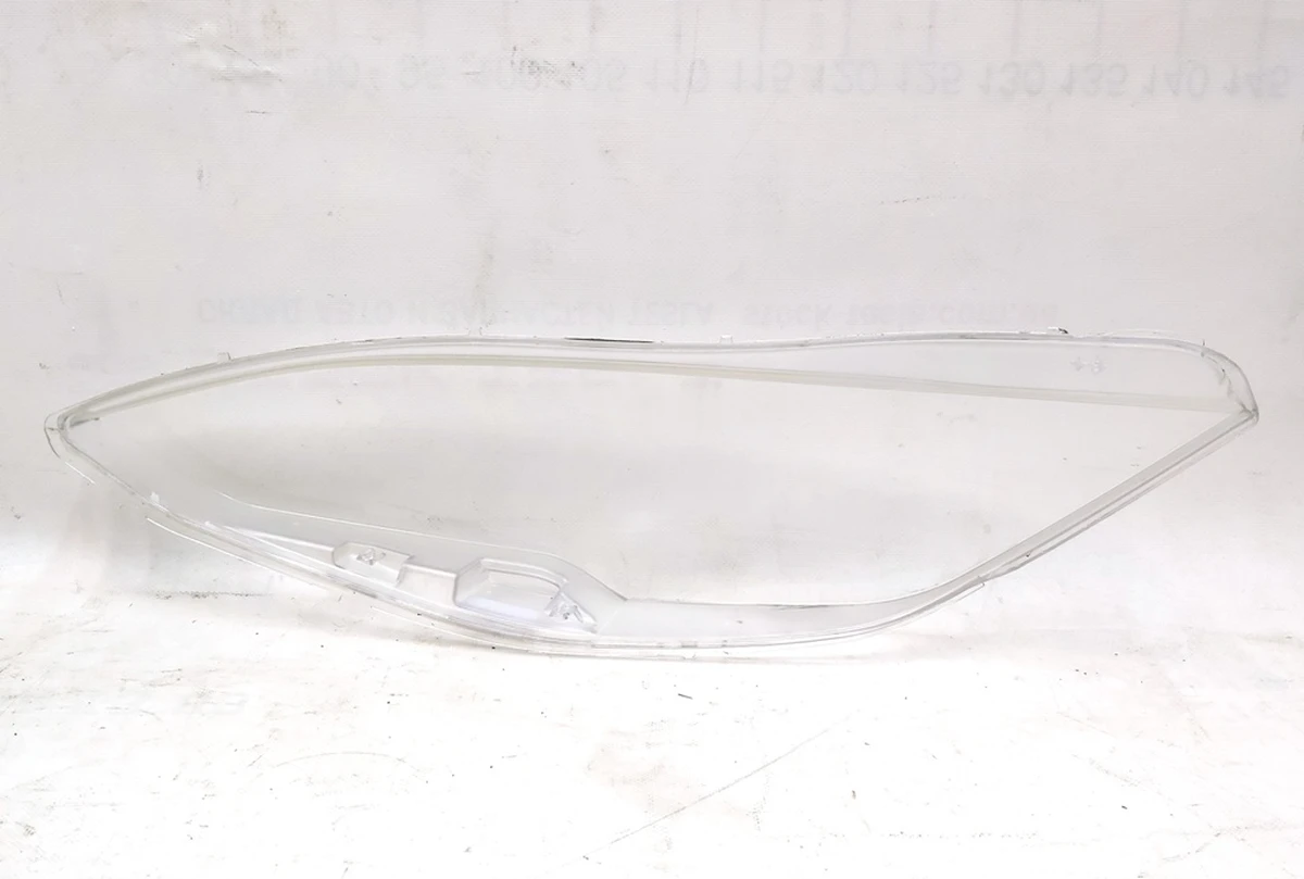 2 Headlamp lens main right (xenon) (USA) Tesla model S 6005907-00-D