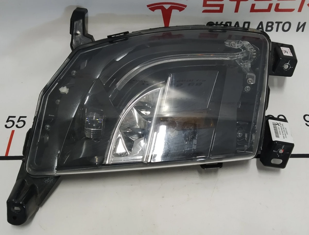 2 Фара протитуманна права (повна) (USA) із пошкодженням Tesla model S, model S REST 6005914-00-I