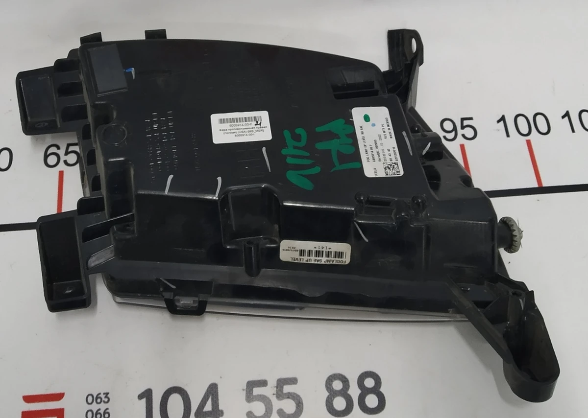 2 Фара протитуманна права (повна) (USA) із пошкодженням Tesla model S, model S REST 6005914-00-I