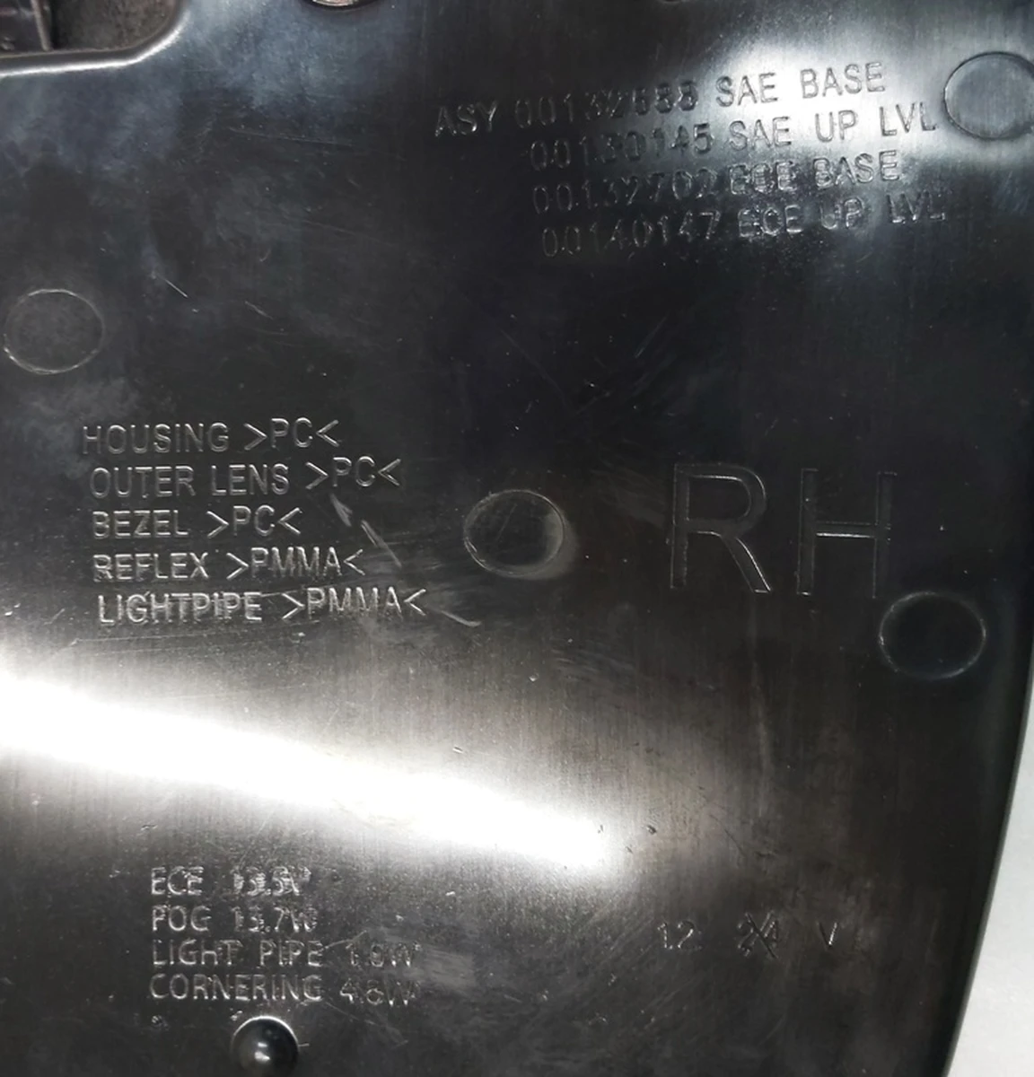 2 Фара противотуманная правая (полная) FRT FOG ECE EU Tesla model S, model S REST 6005916-00-G