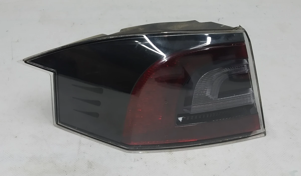 1 Фонарь левый наружный (USA) Tesla model S, model S REST 6005918-00-G