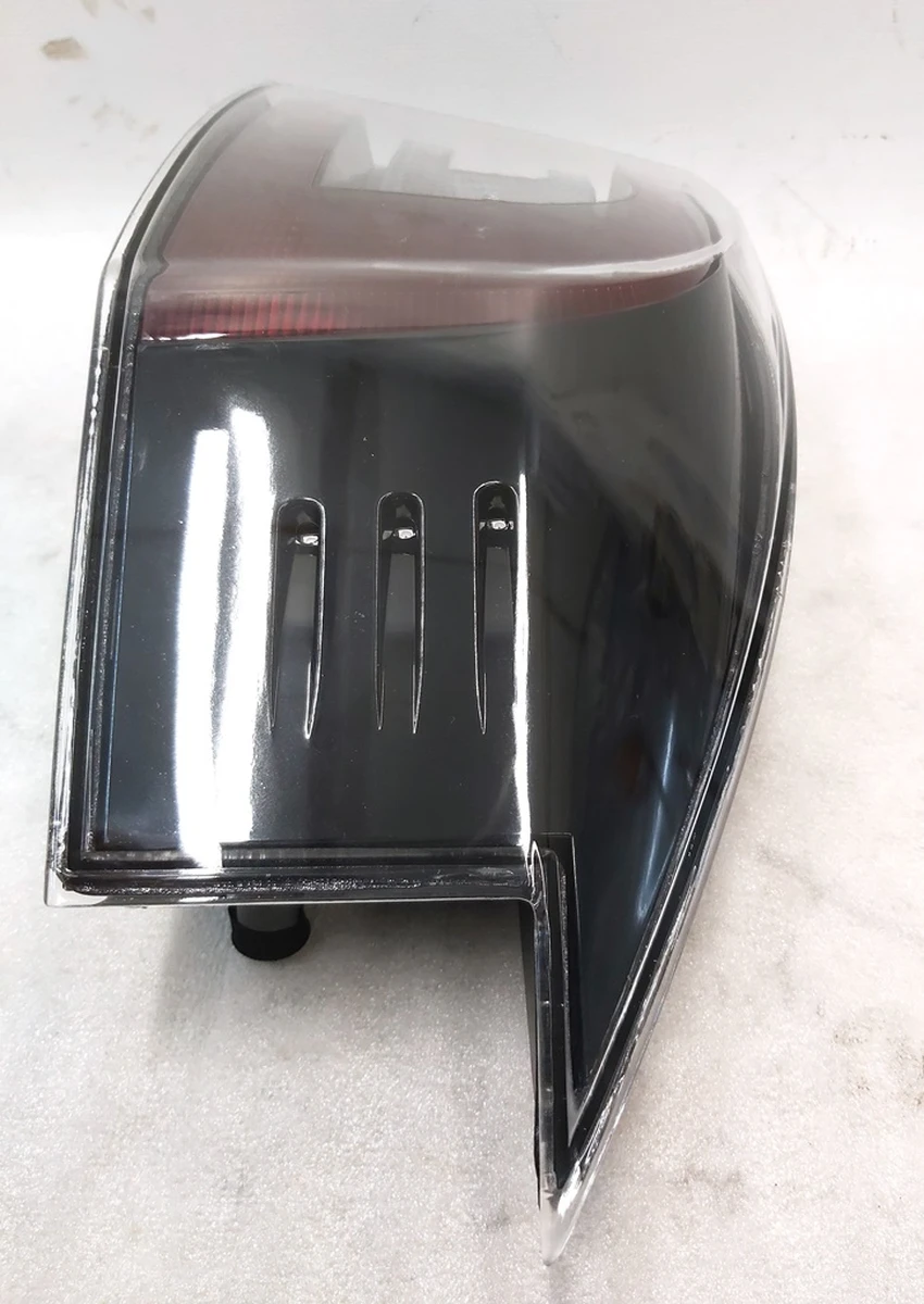 2 Фонарь правый наружный (USA) Tesla model S, model S REST 6005919-00-G