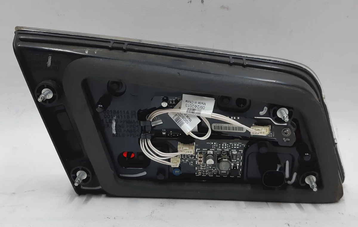 6 Фонарь правый внутрений (USA) Tesla model S, model S REST 6005924-00-E