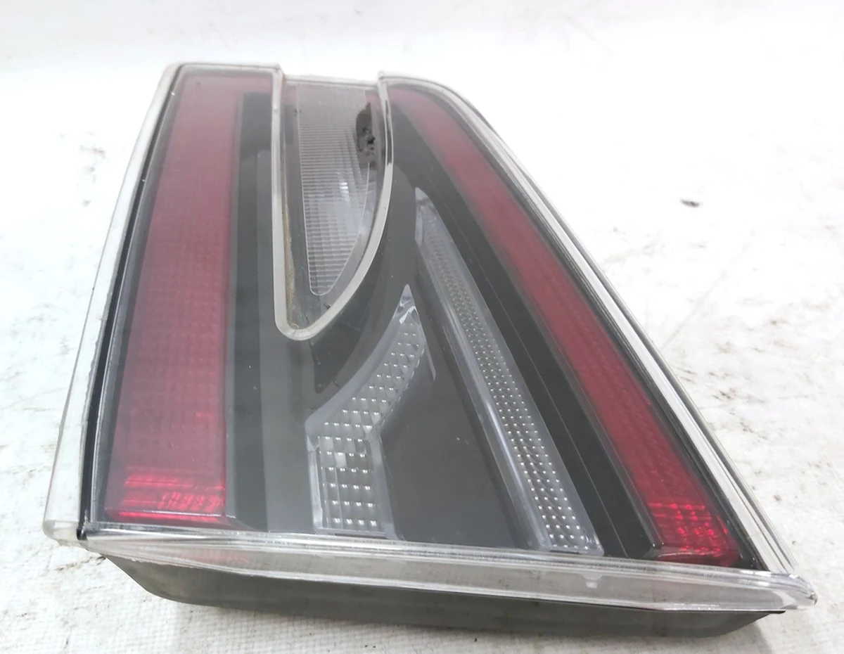 4 Фонарь правый внутрений (USA) Tesla Model S, Model S REST, Model S Feb 2021 6005924-00-E