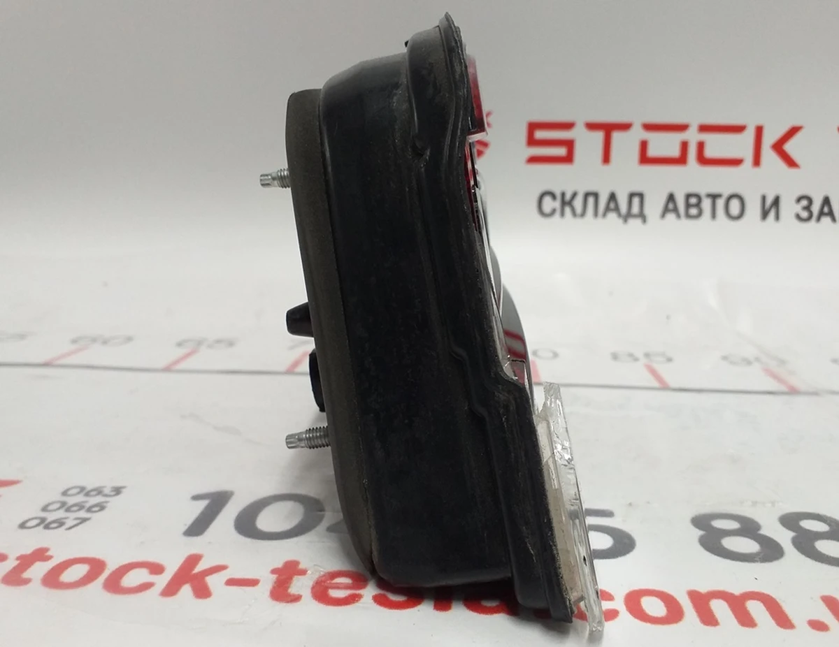 6 Right inner lamp without protective glass (USA) Tesla model S, model S REST 6005924-00-E