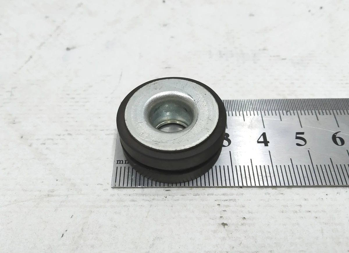 1 Подушка кріплення 21х10 механізму склоочисника Tesla model S, model S REST 6005946-00-G