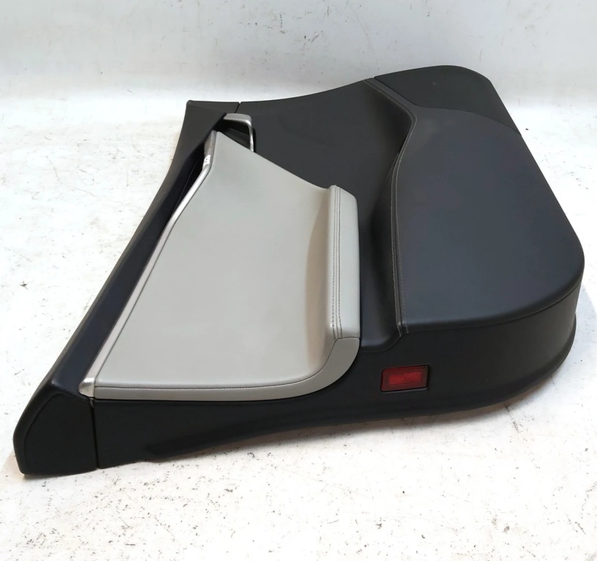 1 DR FR LH NO ADPT PUR/PVC BLACK/GREY Without Power Window with Damage Tesla model S, model S REST 6006071-24-M