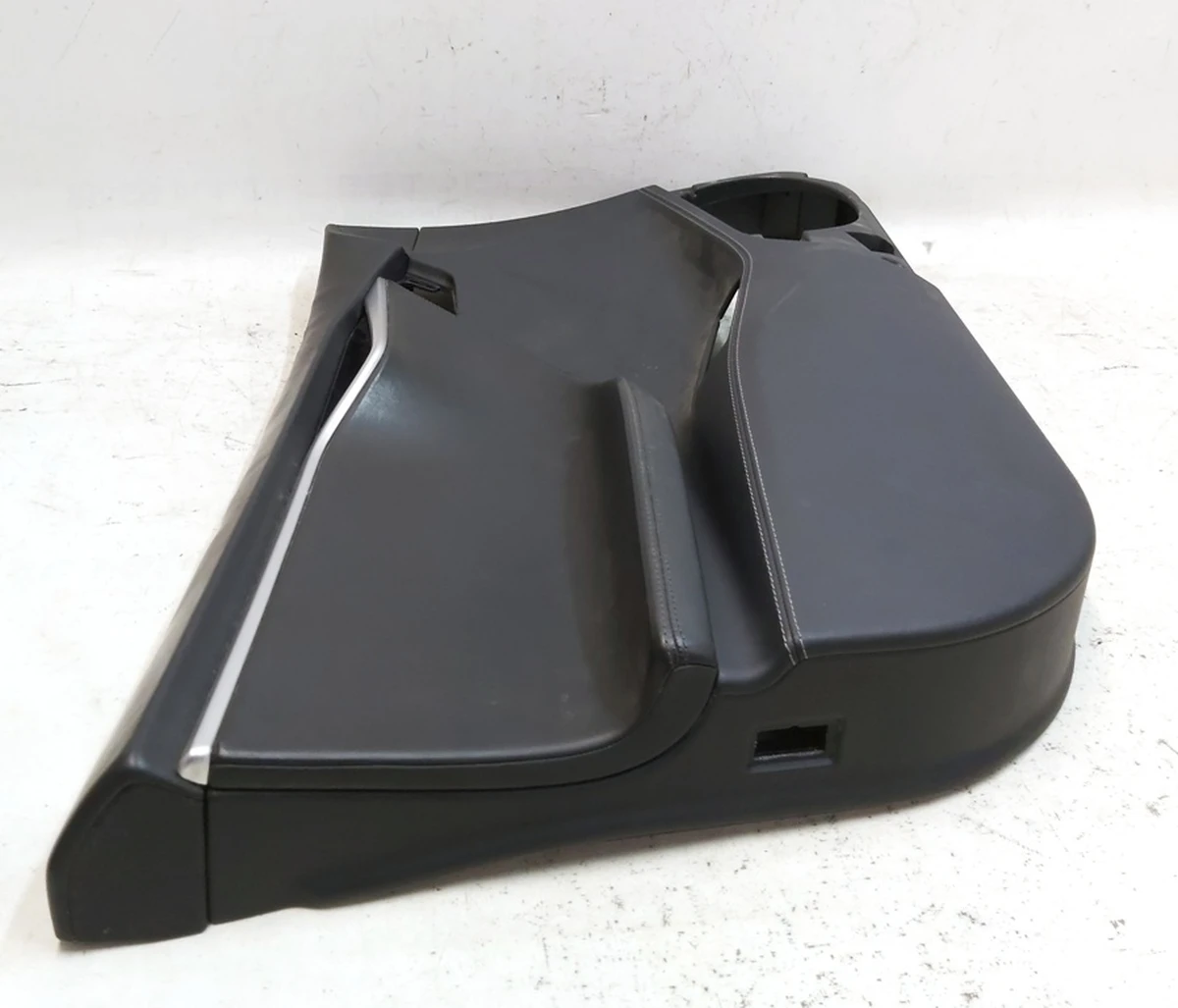 1 Карта двери передней левой PURB/PVCB/PVCB BLACK в частичном сборе с повреждением Tesla model S, model S REST 6006071-22-M