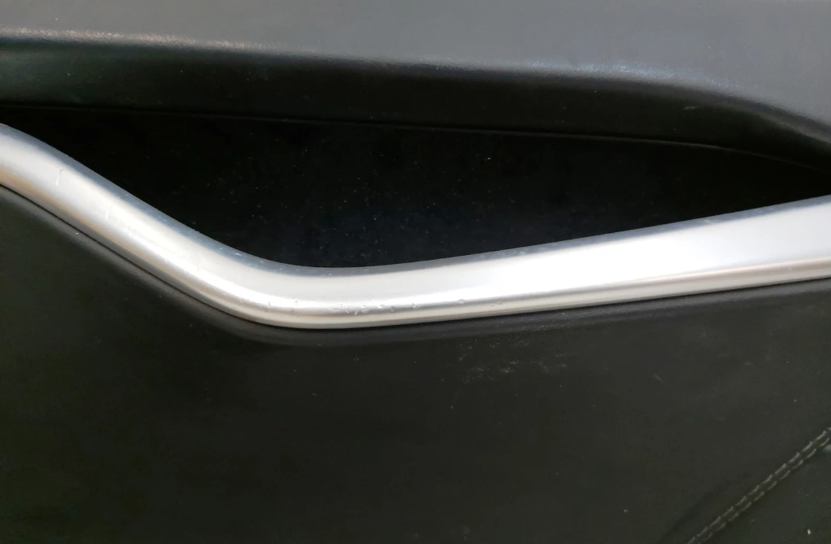 1 Front left door card without control unit PURB/PVCB/PVCB BLACK damaged Tesla model S, model S REST 6006071-22-M