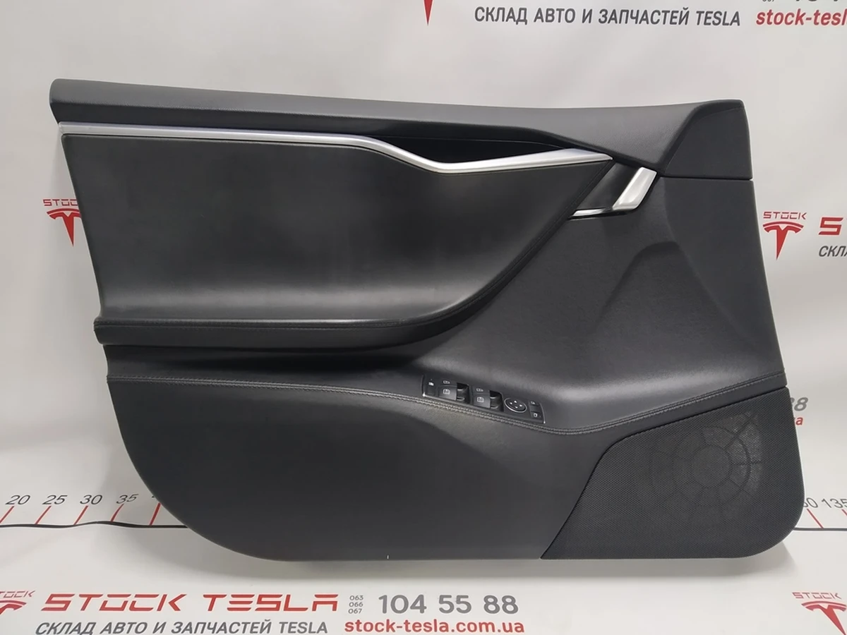 1 Front left door card assembly LTHR/LTHR/PVCB BLACK PREMIUM (damaged) Tesla model S, model S REST 6006071-25-M