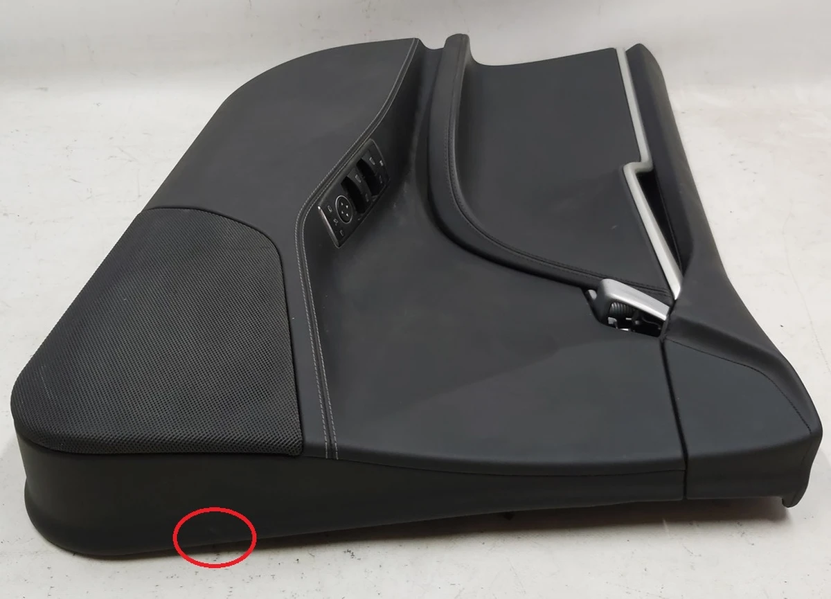 1 Карта двери передней левой в сборе PURB/PVCB/PVCB BLK BASE с повреждением Tesla model S, model S REST 6006071-54-N