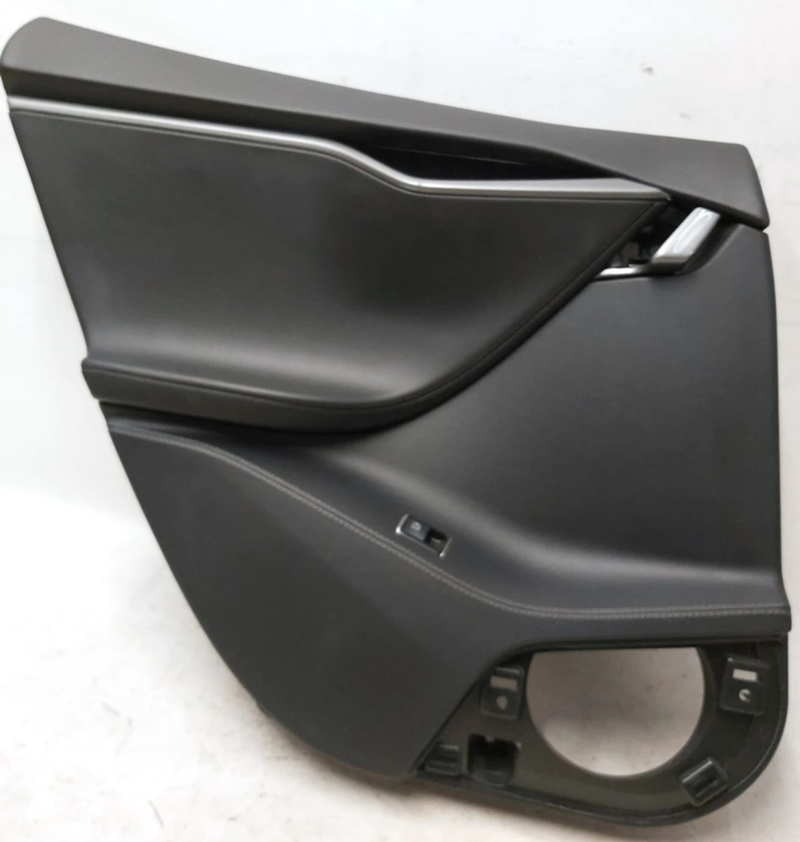 2 Карта дверей задньої лівої в зборі PURB/PVCB/PVCB BLACK (без декоративної накладки динаміка) Tesla model S, model S REST 6006133-11-L
