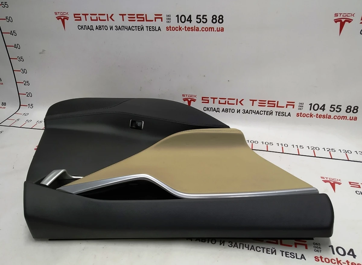 2 Rear left door card assembly PUR/PUR BLACK/TAN PREMIUM Tesla model S, model S REST 6006133-12-L